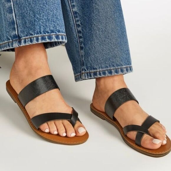 Just Fab Cloey Flat Sandals - Picture 4 of 7